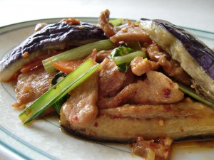 秋茄子と豚肉のニンニク辛し炒め定食