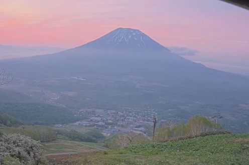 写真：朝焼けの羊蹄山