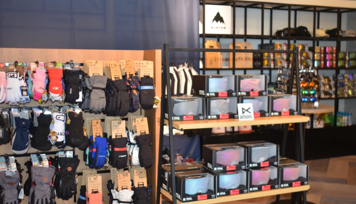 Mountain Center ANNEX MINI Shop 店内の様子