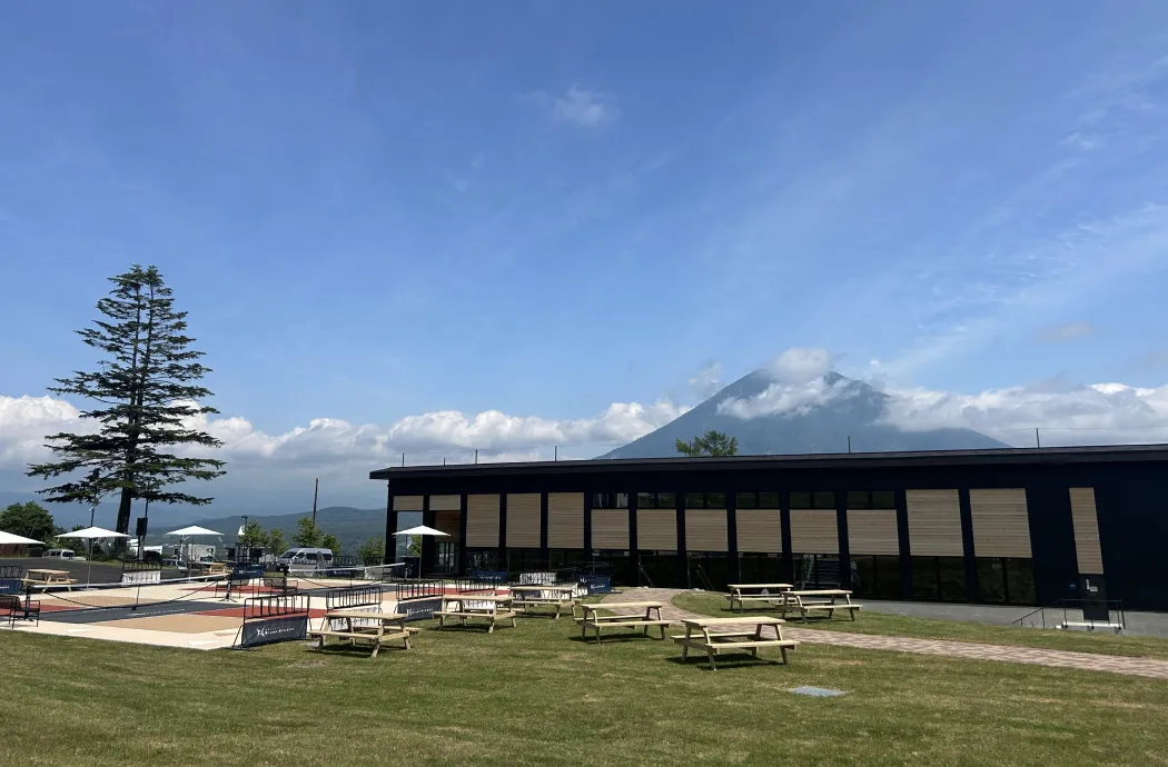 POWDERHOODの店内